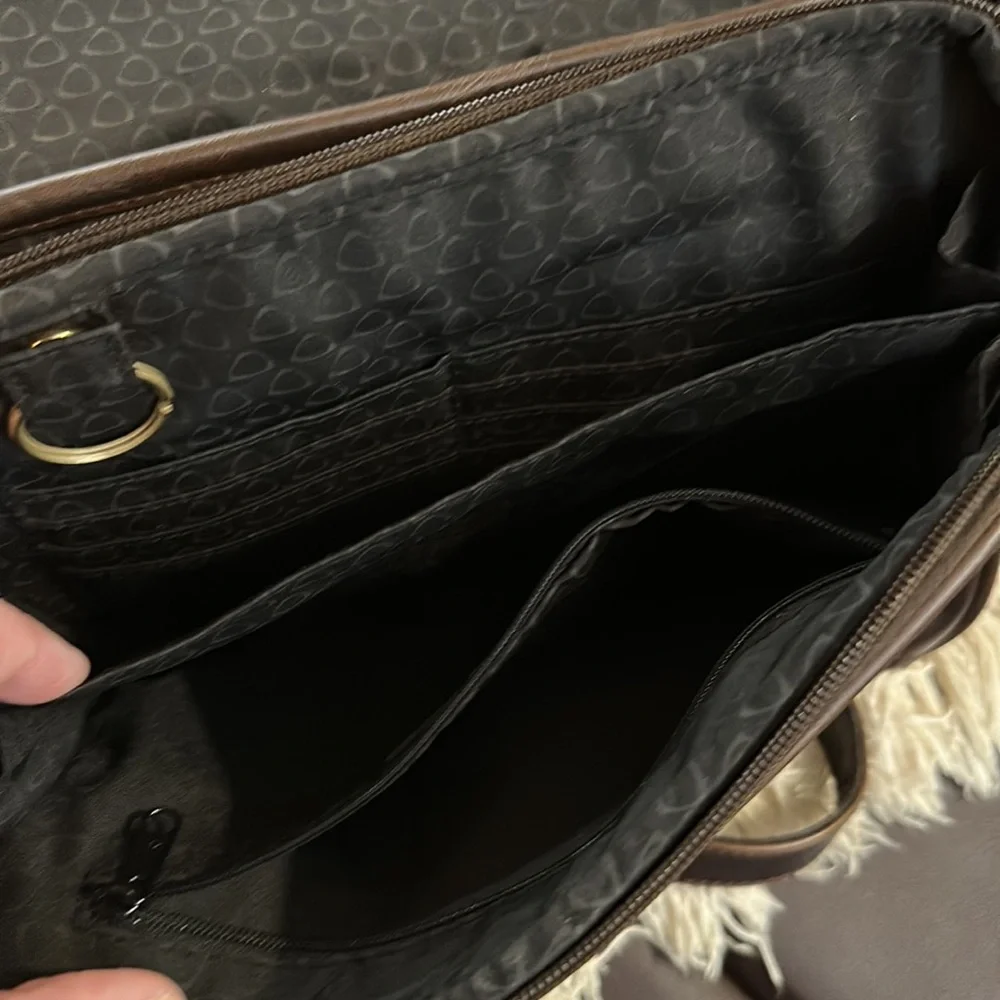 90’s Style VTG »Liz Claiborne» Chocolate Genuine Leather Crossover Shoulder Bag - Picture 5 of 16